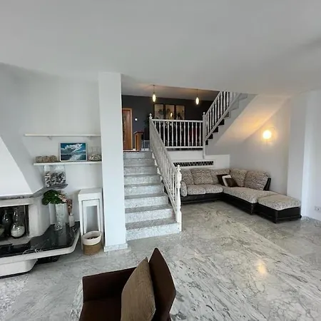 House Seaviews Barcelona 22km Villa *